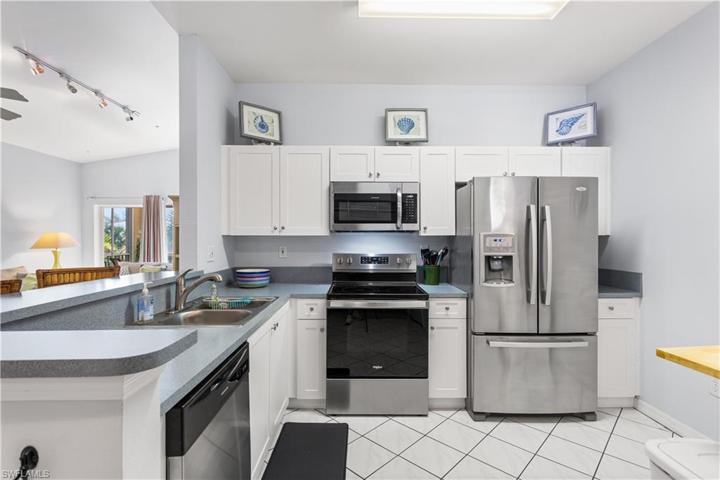 15390 Bellamar CIR # 3221, FORT MYERS FL 33908
