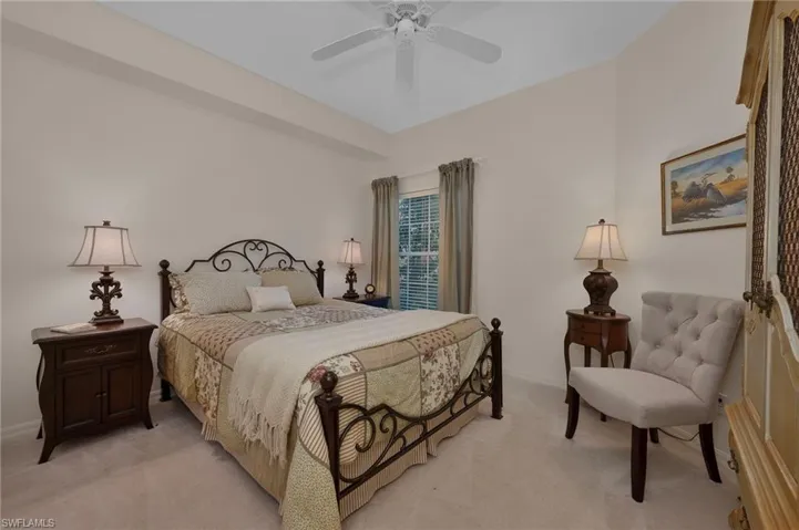 6085  Reserve  CIR, Naples, FL 34119