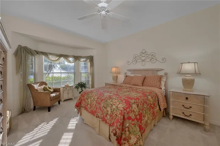 6085  Reserve  CIR, Naples, FL 34119