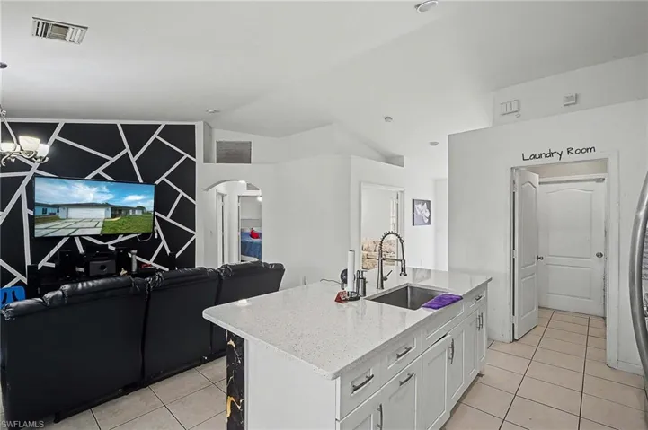 2900 42nd St W, Lehigh Acres, Florida 33971
