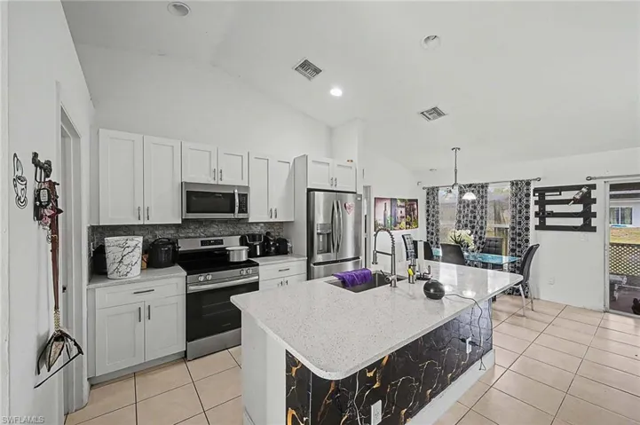 2900 42nd St W, Lehigh Acres, Florida 33971