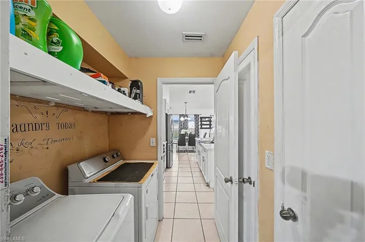 2900 42nd St W, Lehigh Acres, Florida 33971