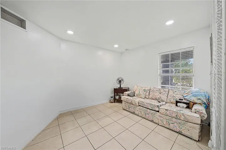2900 42nd St W, Lehigh Acres, Florida 33971