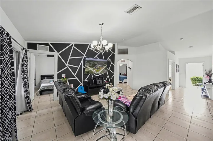 2900 42nd St W, Lehigh Acres, Florida 33971