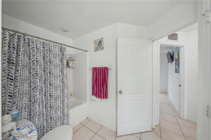 2900 42nd St W, Lehigh Acres, Florida 33971