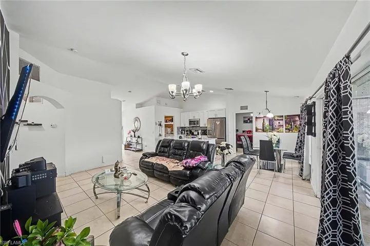 2900 42nd St W, Lehigh Acres, Florida 33971