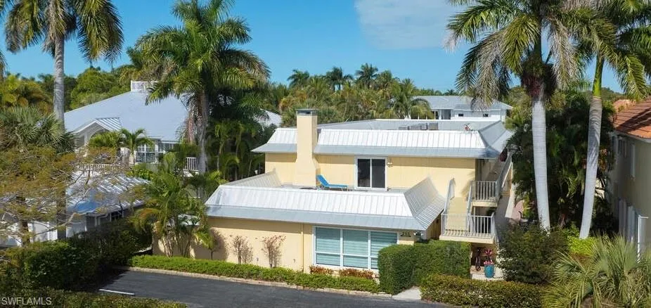255 2nd Ave S 6, Naples, Florida 34102