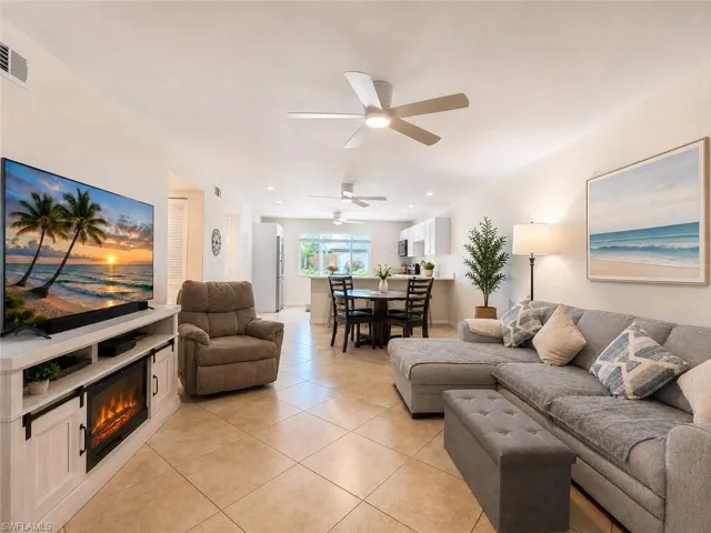 5736 Bass Cir, Fort Myers, Florida 33919