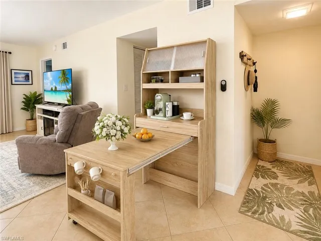 5736 Bass Cir, Fort Myers, Florida 33919