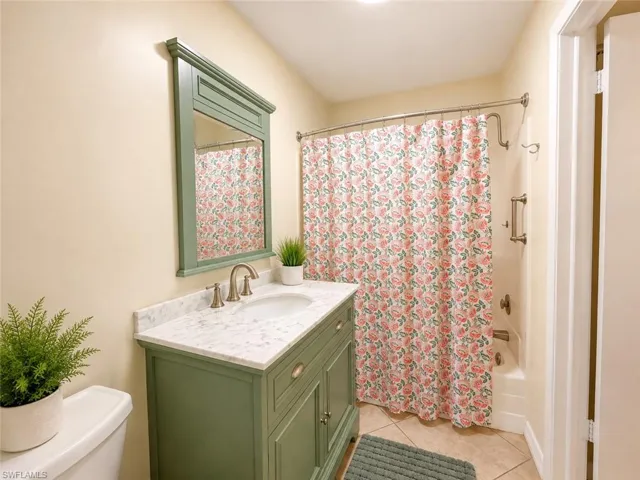 5736 Bass Cir, Fort Myers, Florida 33919