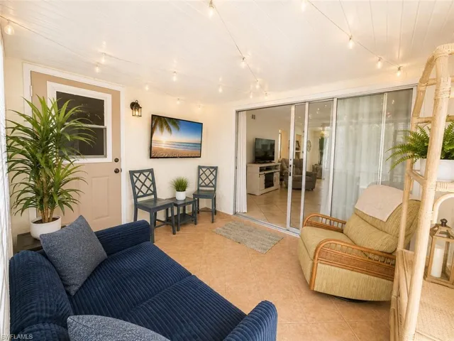 5736 Bass Cir, Fort Myers, Florida 33919
