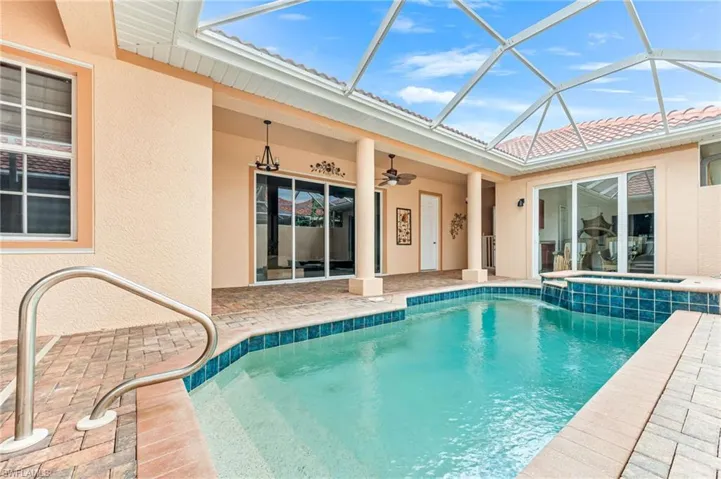14121  Bently  CIR, Fort Myers, FL 33912