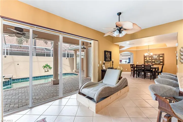14121  Bently  CIR, Fort Myers, FL 33912