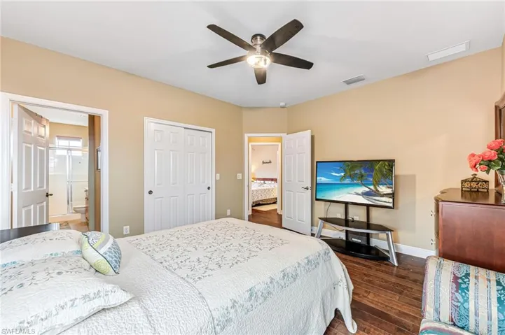 14121  Bently  CIR, Fort Myers, FL 33912