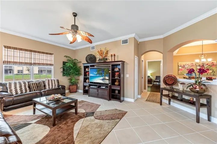 14121  Bently  CIR, Fort Myers, FL 33912