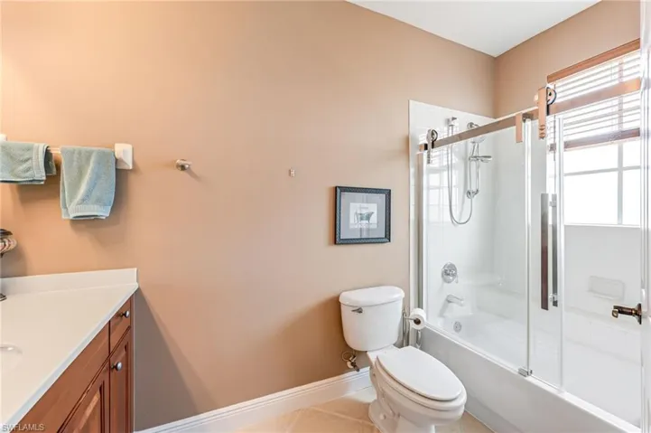 14121  Bently  CIR, Fort Myers, FL 33912