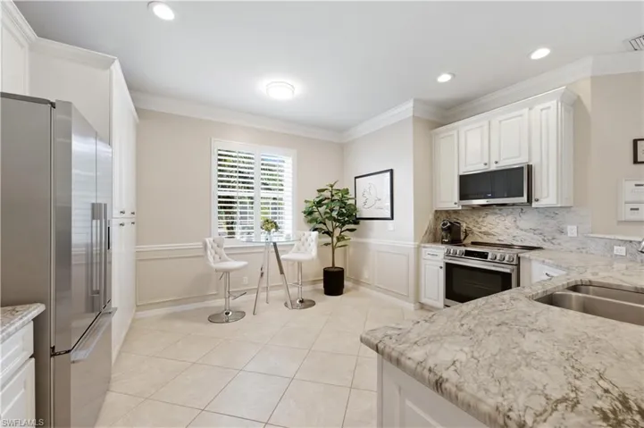 5640  Lago Villaggio  WAY, Naples, FL 34104