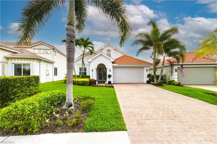 5640  Lago Villaggio  WAY, Naples, FL 34104