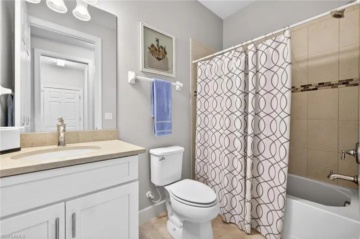 10210 Glastonbury Cir 101, Fort Myers, Florida 33913
