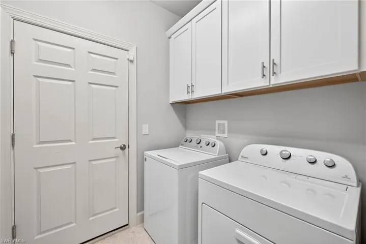 10210 Glastonbury Cir 101, Fort Myers, Florida 33913