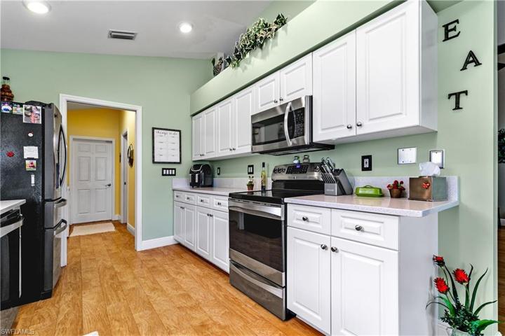 17731  Ficus  CT, North Fort Myers, FL 33917