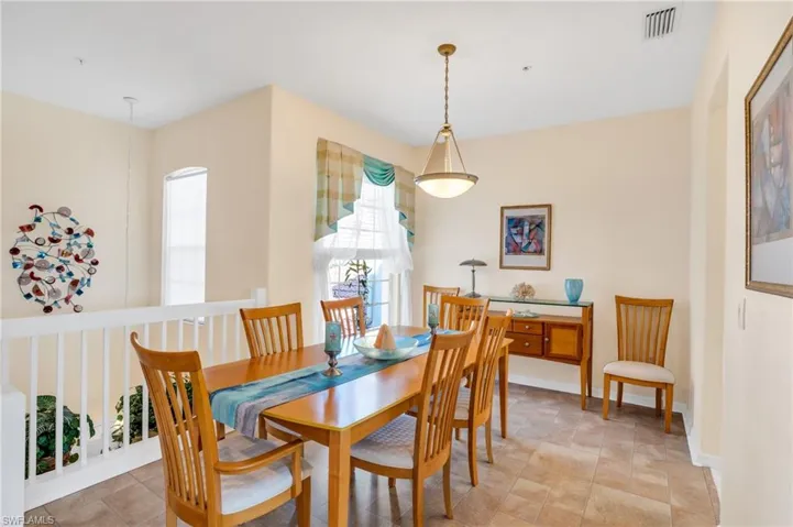 2220  Arielle  DR, Naples, FL 34109