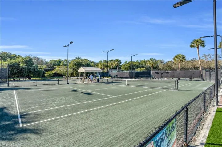 2220  Arielle  DR, Naples, FL 34109