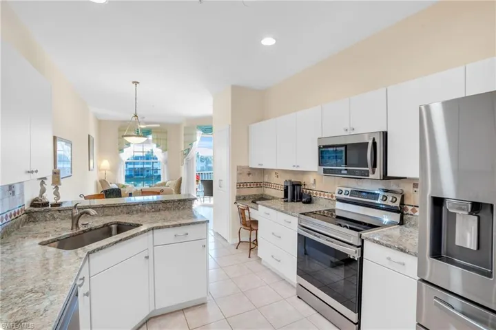 2220  Arielle  DR, Naples, FL 34109