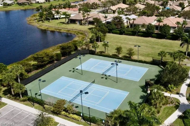 2115 Vermont Ln, Naples, Florida 34120