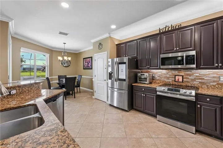 2115 Vermont Ln, Naples, Florida 34120