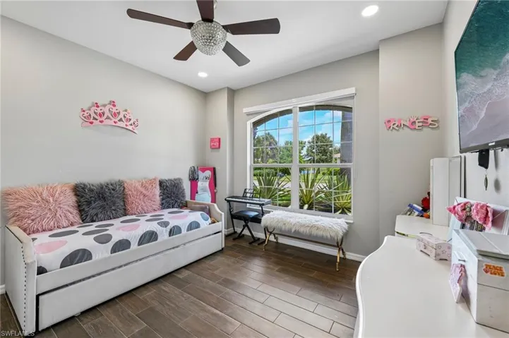 2115 Vermont Ln, Naples, Florida 34120