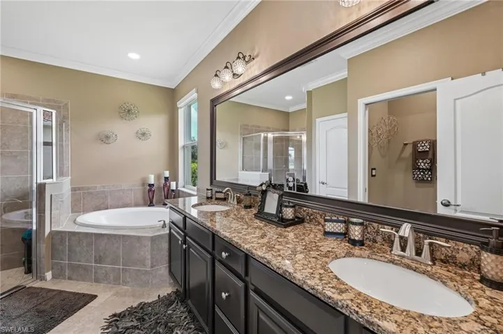 2115 Vermont Ln, Naples, Florida 34120