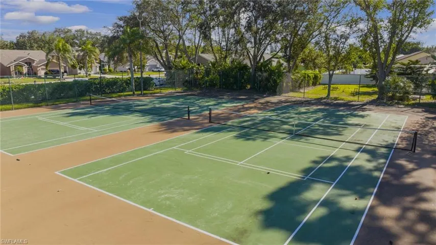 Community Tennis Courts