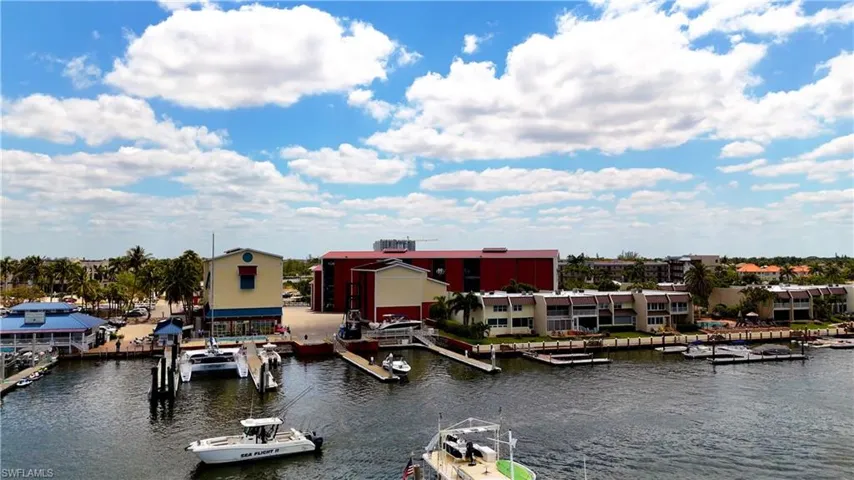 750  RIVER POINT A1-15  DR, Naples, FL 34102