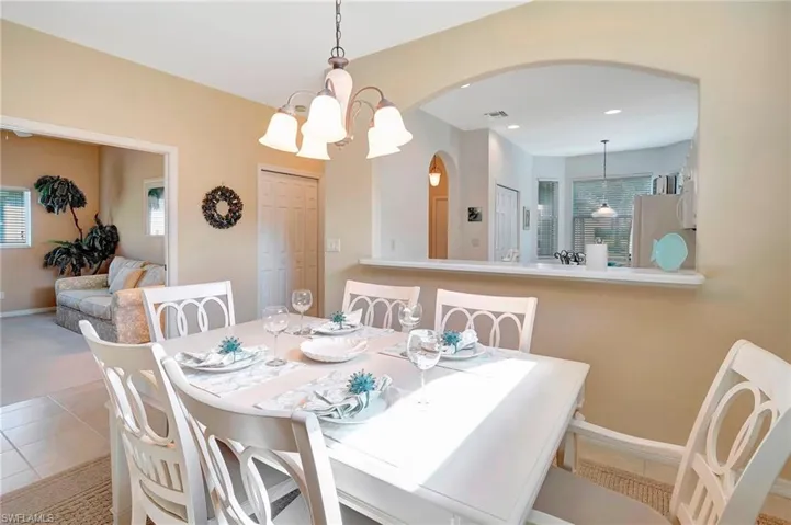 8001 Woodridge Pointe Dr, Fort Myers Fl 33912