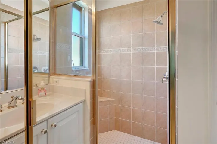 8001 Woodridge Pointe Dr, Fort Myers Fl 33912