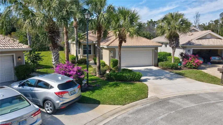 8001 Woodridge Pointe Dr, Fort Myers Fl 33912