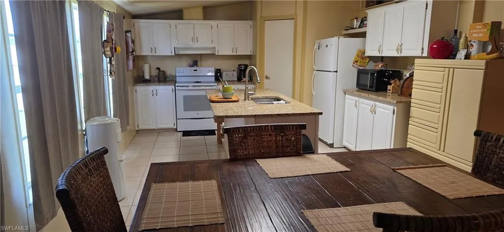 1627 Sunset Trl, Labelle, Florida 33935