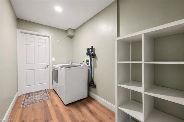 6560 Kestrel Cir, Fort Myers, Florida 33966