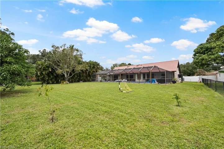 6560 Kestrel Cir, Fort Myers, Florida 33966