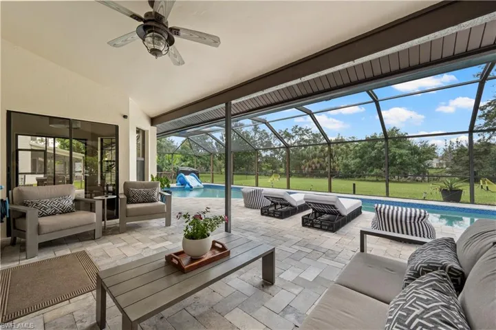 6560 Kestrel Cir, Fort Myers, Florida 33966