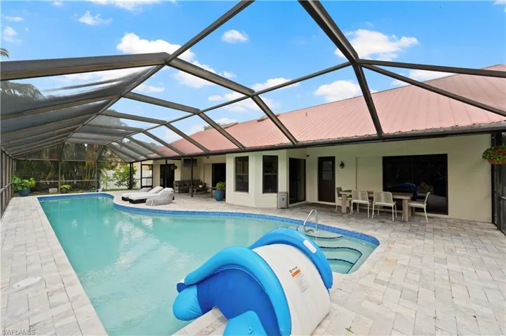6560 Kestrel Cir, Fort Myers, Florida 33966