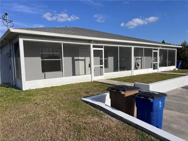 221-223  Ivan S AVE, Lehigh Acres, FL 33973