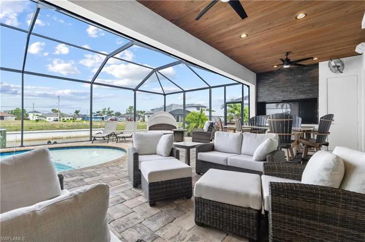 Outdoor living room