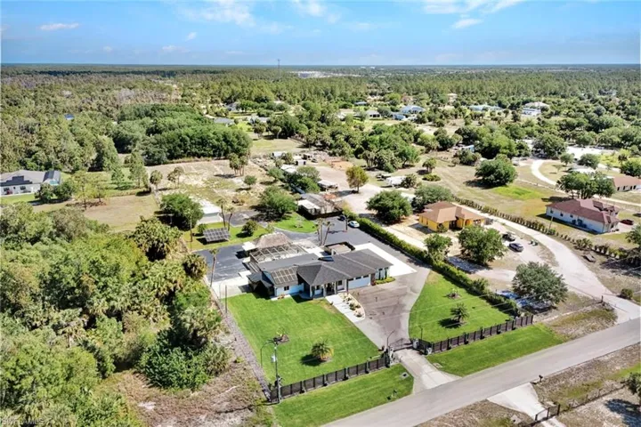 121  20th NE AVE, Naples, FL 34120