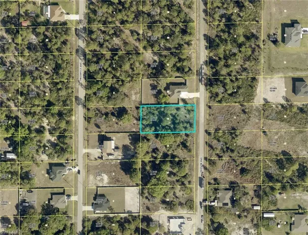 1513 Edison Ave, Lehigh Acres, Florida 33972