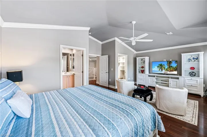 8144  Saratoga  DR, Naples, FL 34113