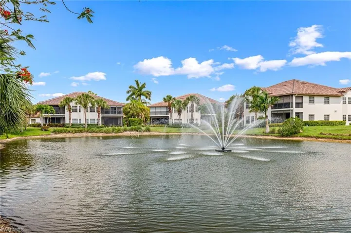 8144  Saratoga  DR, Naples, FL 34113