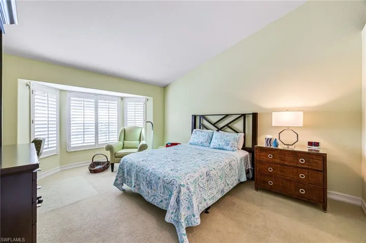 8144  Saratoga  DR, Naples, FL 34113