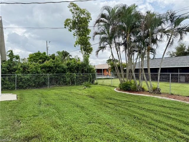 Fully fenced back yard